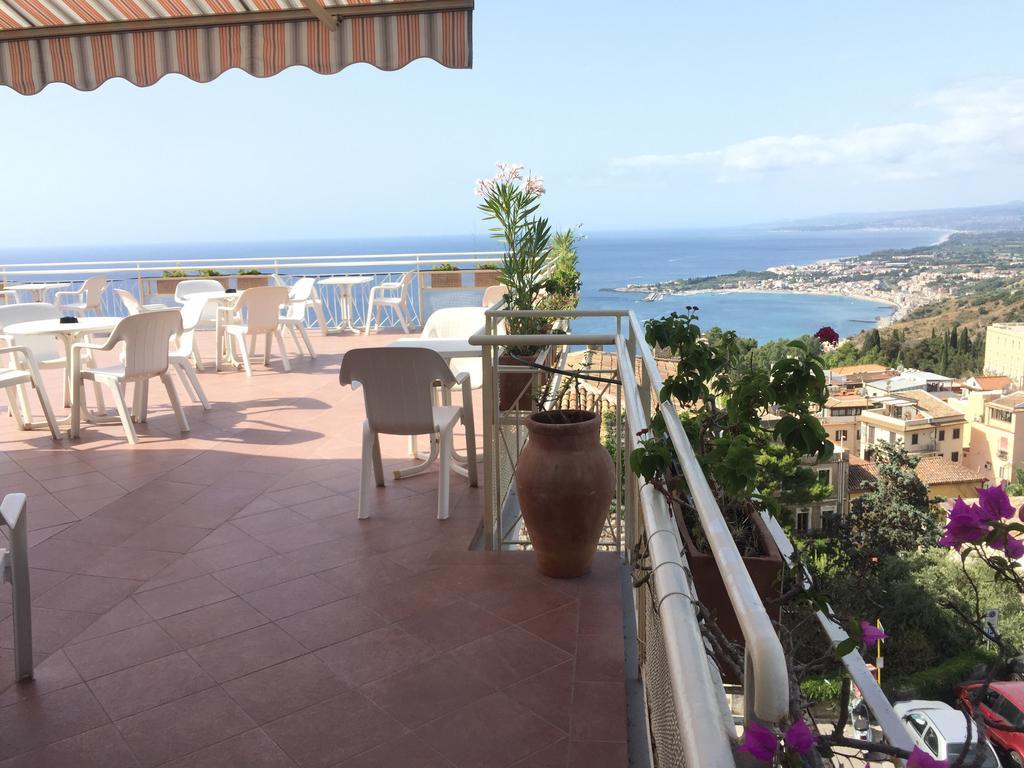 Hotel Mediterranee Taormina Exterior foto